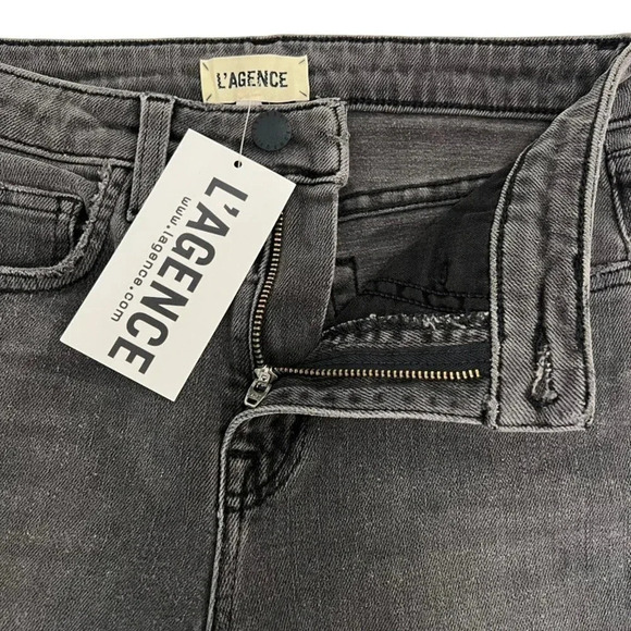 L'AGENCE High Rise Straight Leg Distressed Jeans Grey Raw Frayed hem Size 25 NEW - Picture 4 of 4